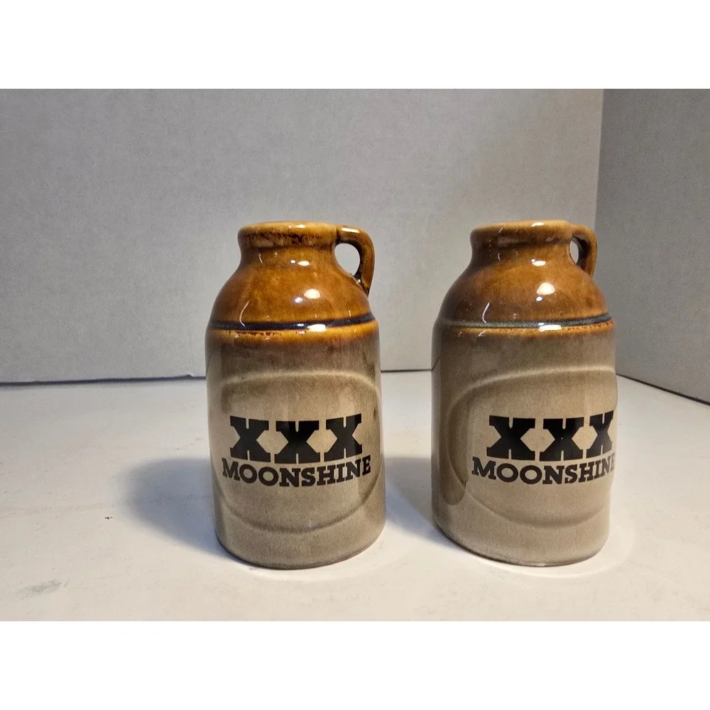 Vintage XXX Moonshine Jug Salt and Pepper Shakers Brown Stoneware‎ Set /0523